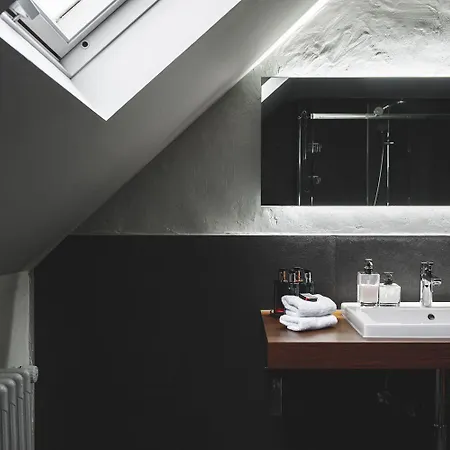 La Passion Interdite